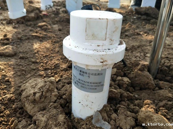 管式土壤墒情监测站安装图片3 管式土壤墒情监测站安装图片3